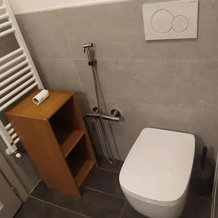 Nice-three-room With 2 Bathrooms Turim