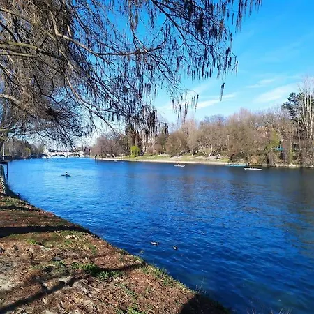 Nice-three-room With 2 Bathrooms Apartment Turin