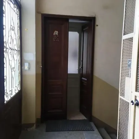 Nice-three-room With 2 Bathrooms Turin