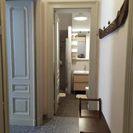 Nice-three-room With 2 Bathrooms Apartment